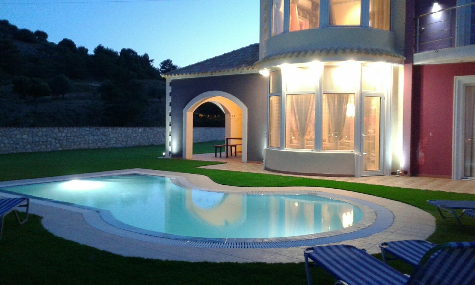 Paramithia * Kolymbia